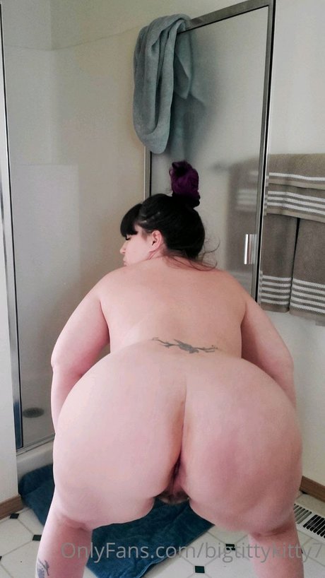 BigOTittys sexy star pics