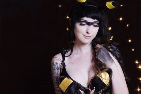 Ivy laura model top gallery