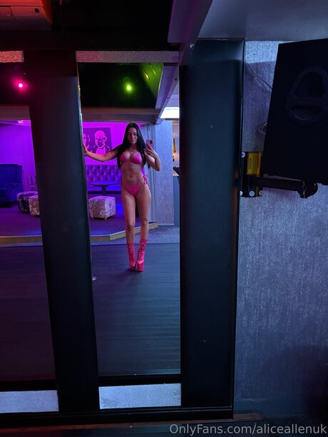 Aliceallenuk pornographic star picture