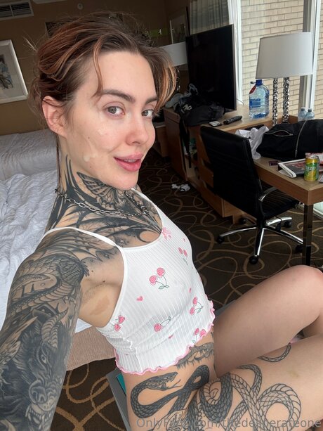 Thedesperateone perfect pornstar galleries