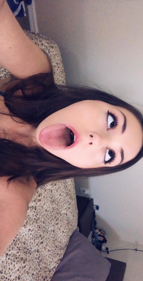 Molly Maeve top pornstar images