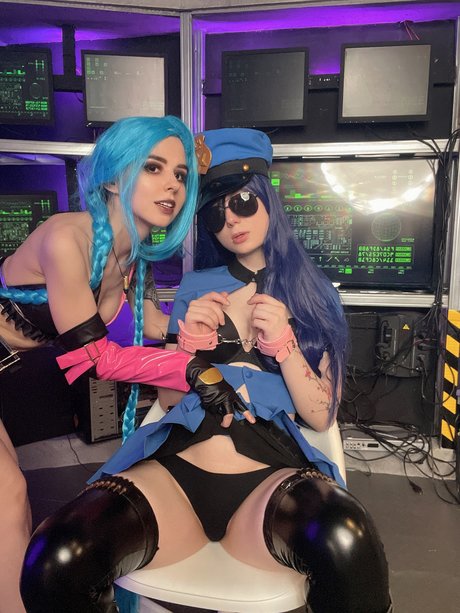 Tasha Bunny and Remi Fox xxx model images