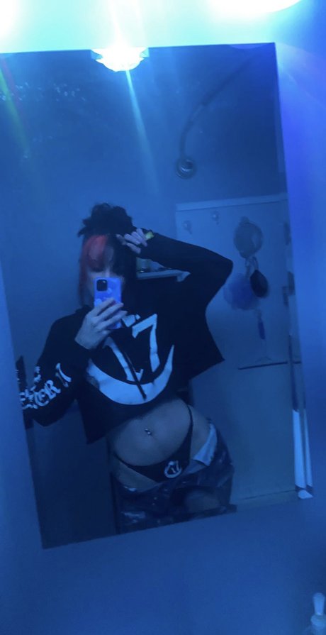 Lil Filth porn model images