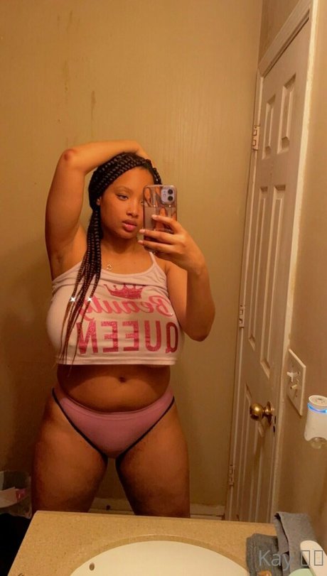 Kaycouture Stalli model exclusive image