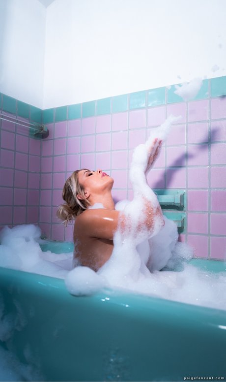 Paige Vanzant model exclusive image