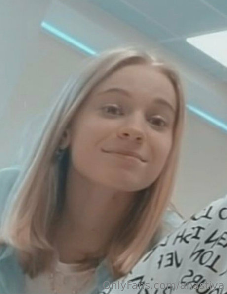 Anastiya pornstar free photo