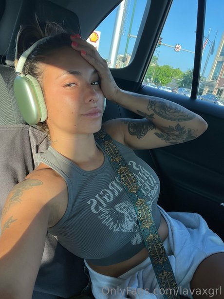 Lavagrll Lavaxgrll model naked pics