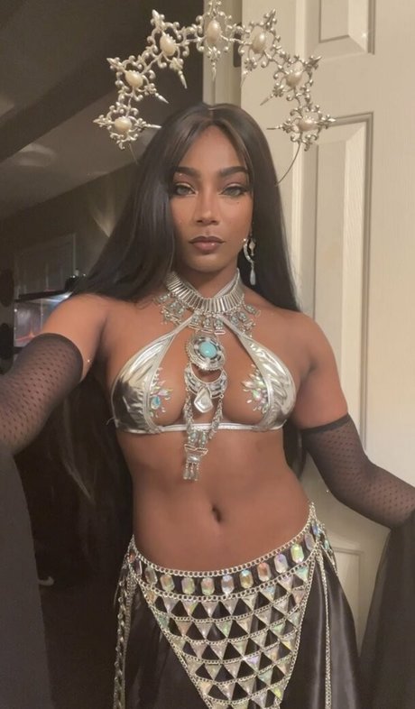 ZynahBear model best galleries
