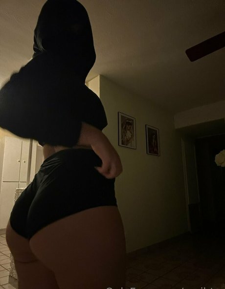 zuribtw free actress images