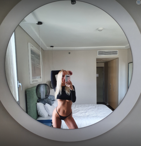 Carla Cox sex pornstar gallery
