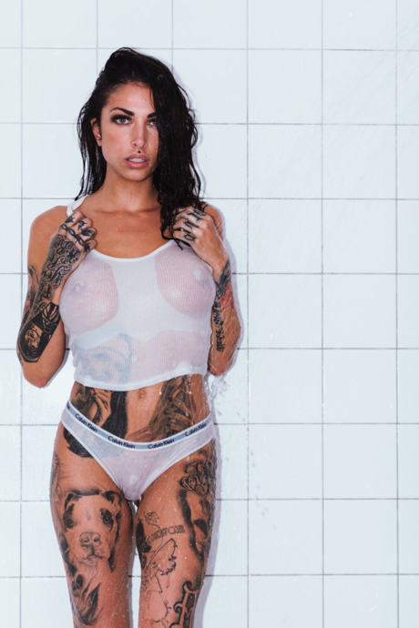 Sania Mallory porn model images