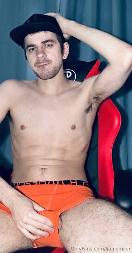 Liamsmiler sexy star pic
