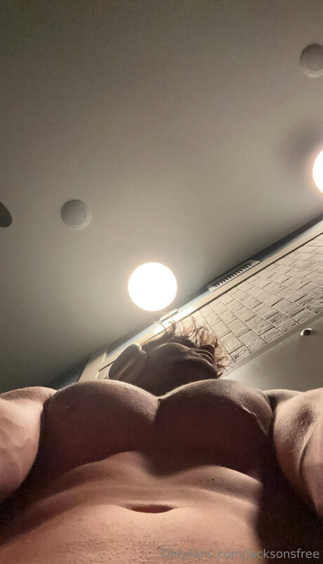 Jacksonsfree star naked pic