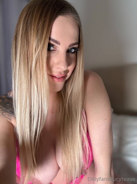 Lucy Robinson pornstar hot gallery