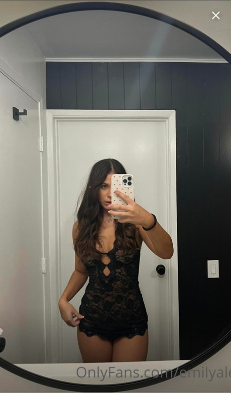 Emily Alexander nudes star img