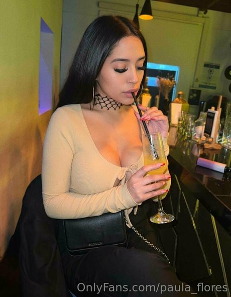 Paula Flores star nude photos