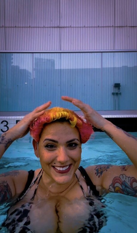 Zombiunicorn model pretty image