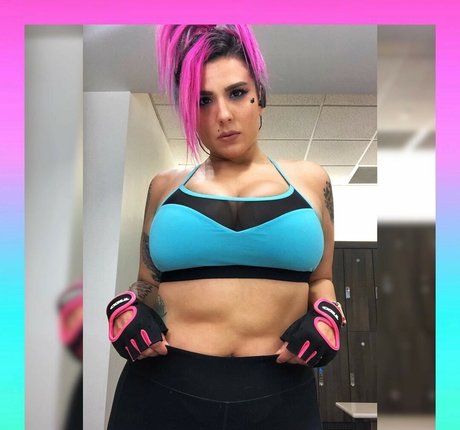 Zombiunicorn porn model pics