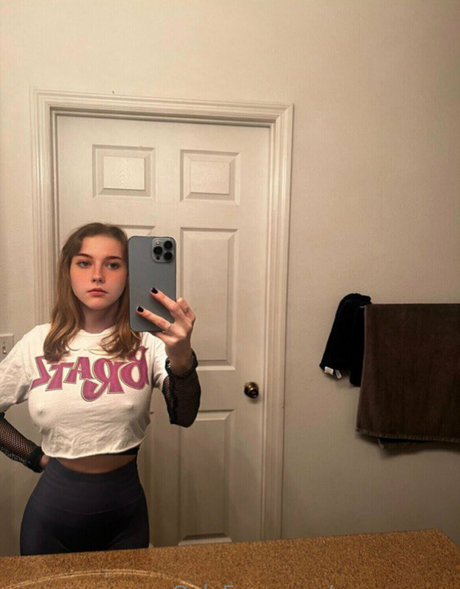 zooemoore model erotic picture