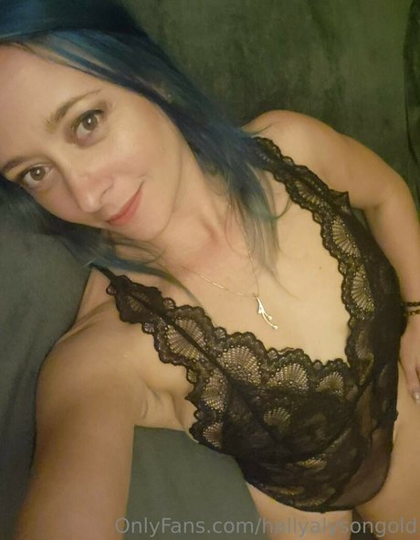 Hally Alyson profile image