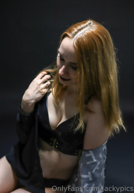 Jackypics perfect model img