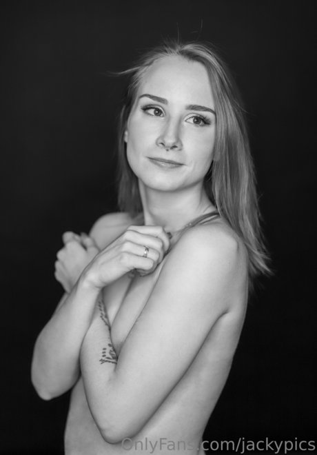 Jackypics xxx model pictures