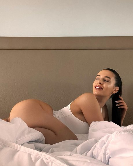 Habibi Tango nude actress galleries