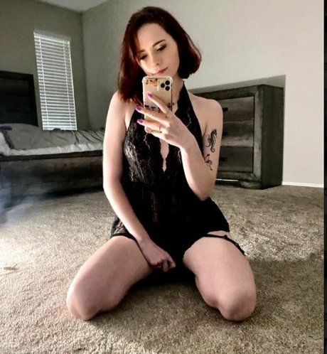 Zoeybrooks free model photo