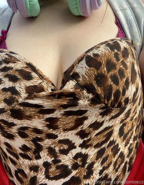 small cock shemale onlyfans art porn photo