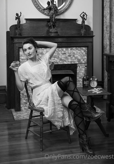 zoesfrenchpress model porn img