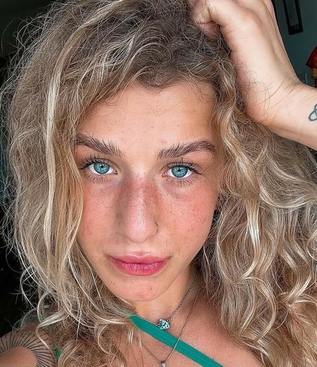 Zoe Elise Freedman free actress gallery