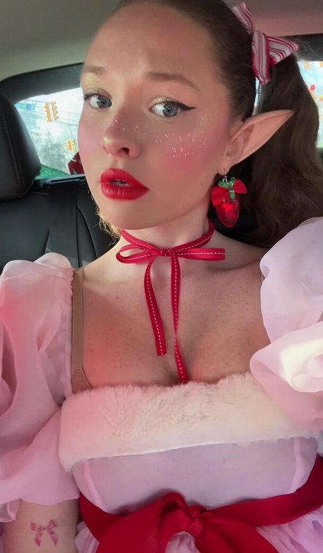 Zoe Colletti profile image