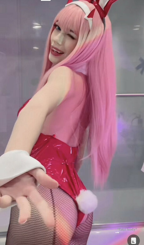 Zerhoe Two porn model images
