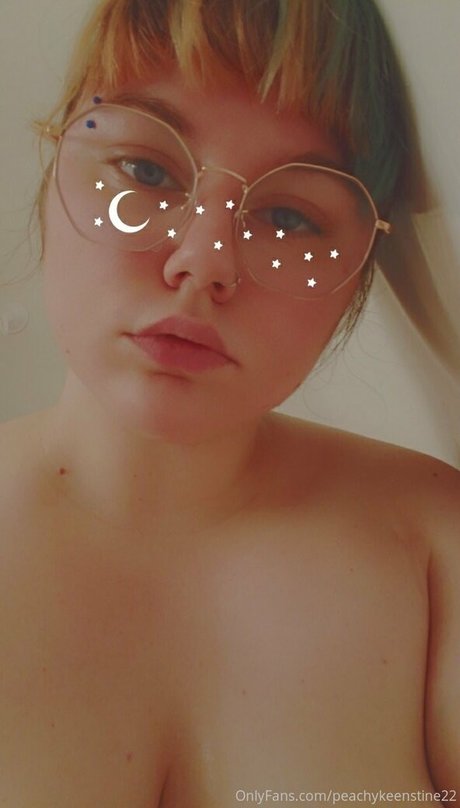 peachykeenstine22 pornographic actress images