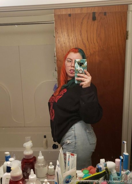 peachykeenstine22 star pretty pic