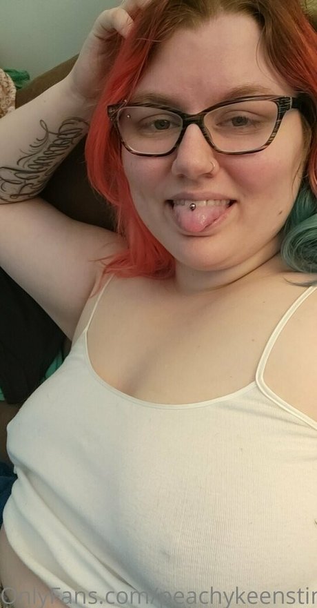 peachykeenstine22 model nice photos