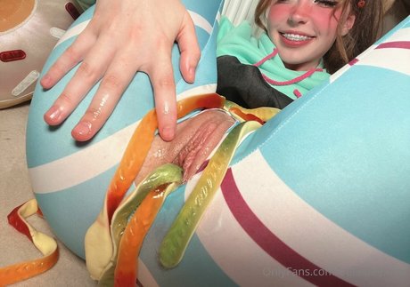 Belle Delphine profile image