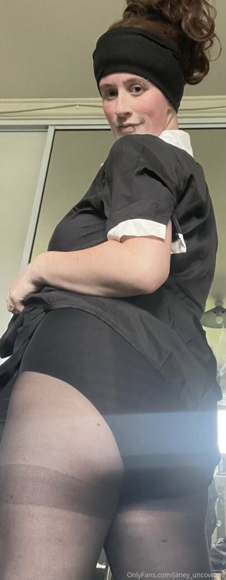 janey uncovered star hot pics