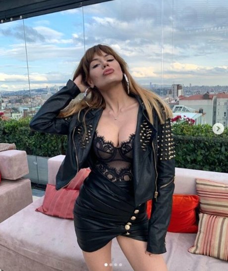 Nihal Candan nudes pornstar image