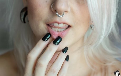 Valentina Fellina nudes actress pics