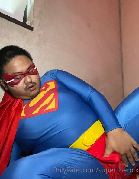 super heroix model art galleries