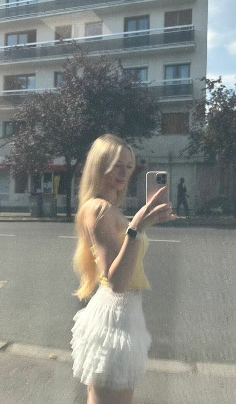 Sophia Diamond model hot archive