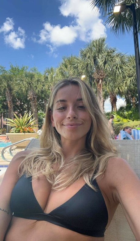 small cock shemale onlyfans free images