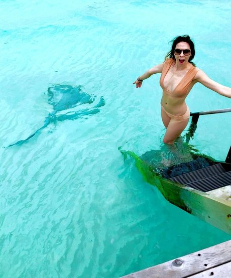 Whitney Cummings nice pornstar img