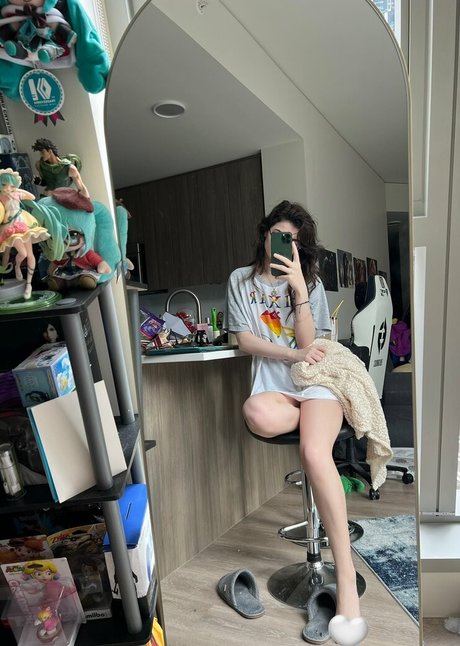 Aruuu star xxx photos