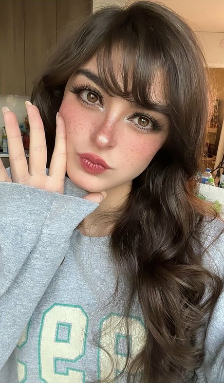 Aruuu best actress gallery