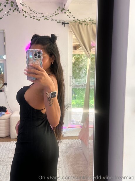 Sunkisseddivinedreamxo pornstar adult galleries