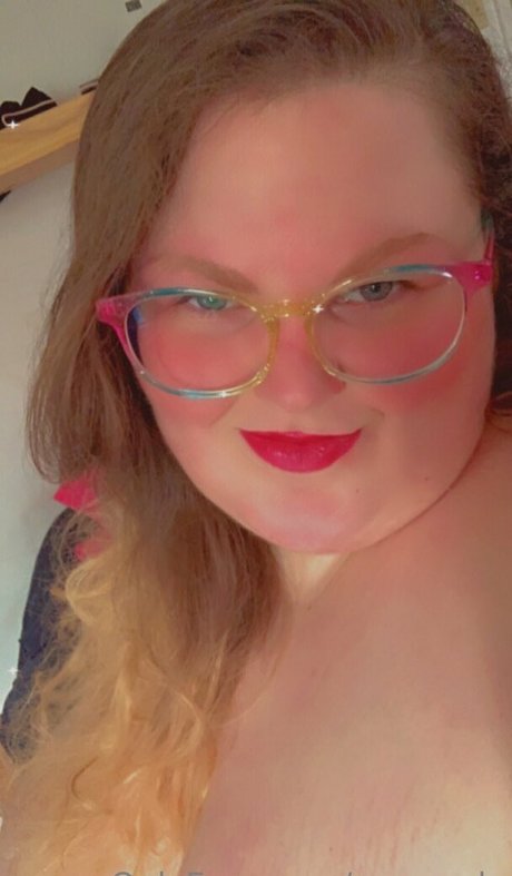 mrsapple nudes star photos