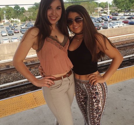 Julia Olivia star hot galleries