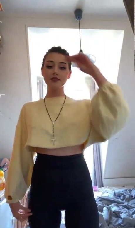 Trinadest Elisa model nudes picture